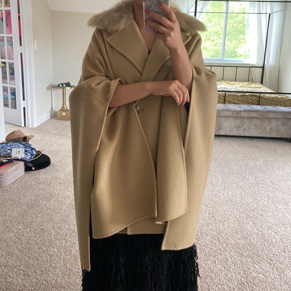 Michael Kors 100% wool cape. OS - Picture 2 of 13